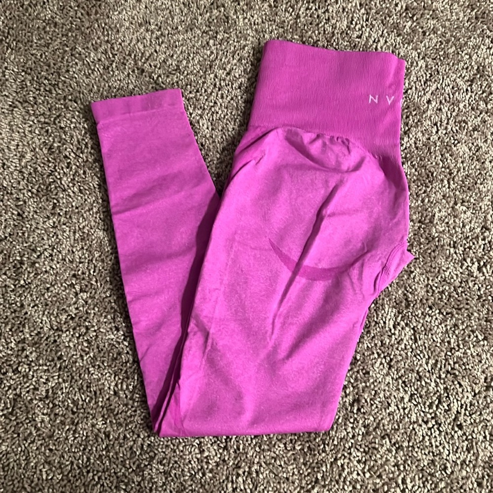NVGTN contour leggings
